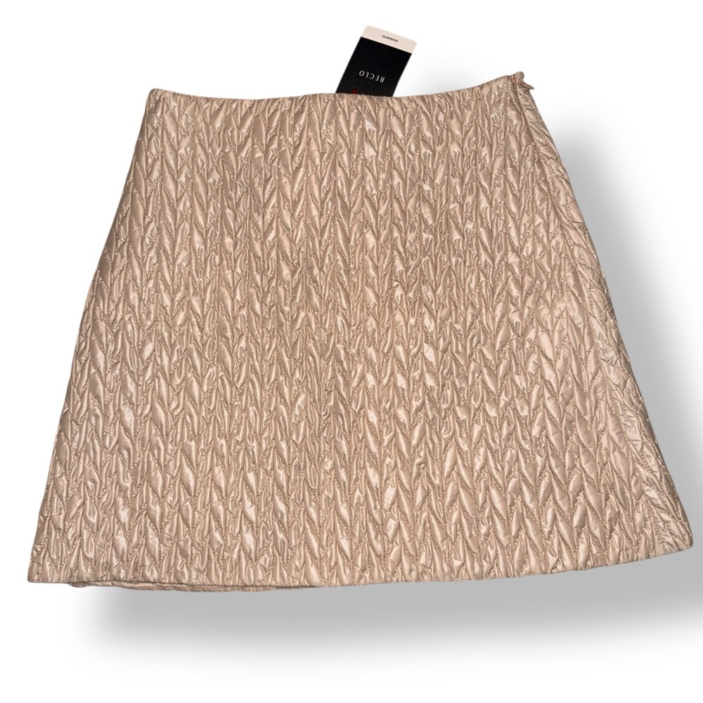MIU MIU Matelassé Quilted Mini Skirt - Picture 2 of 8